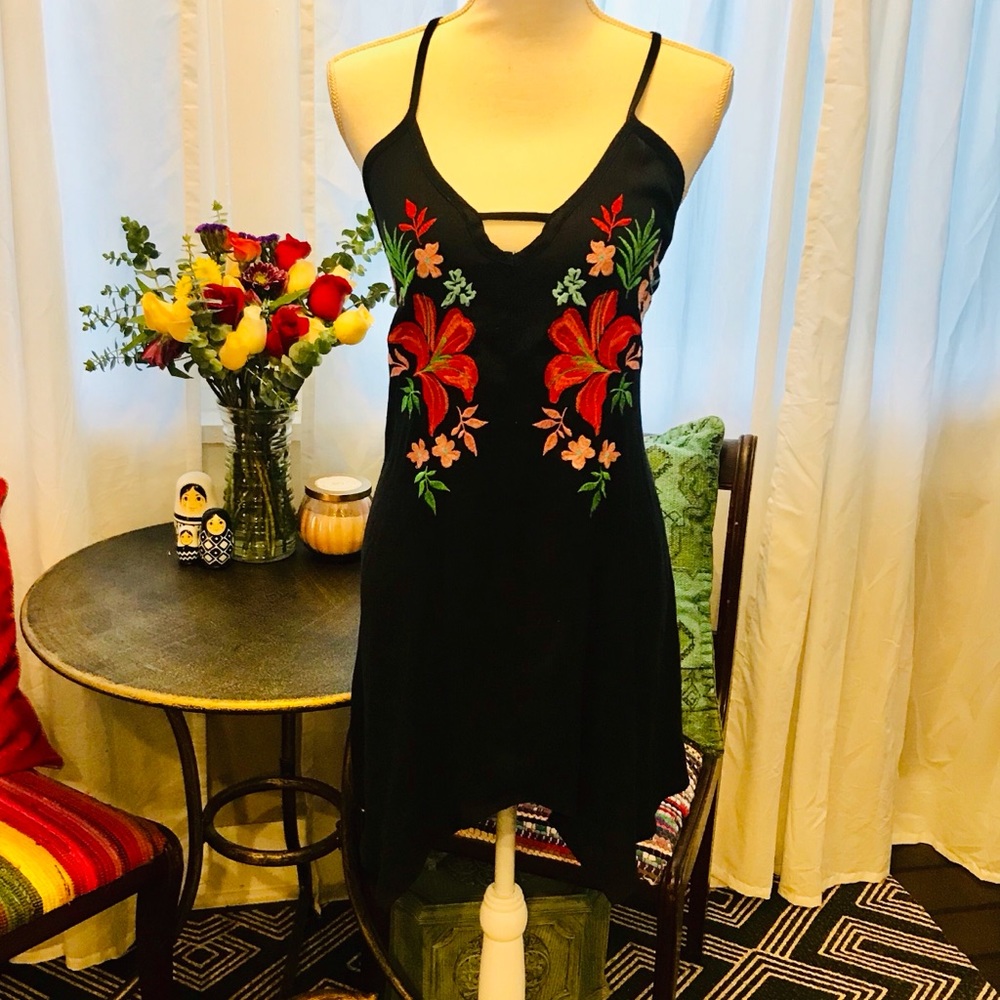 Embroidered flower swim cover up black
